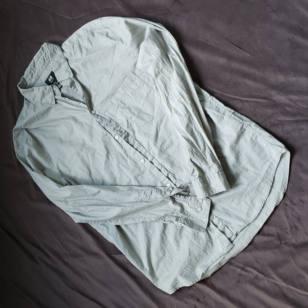 H&M button down shirt